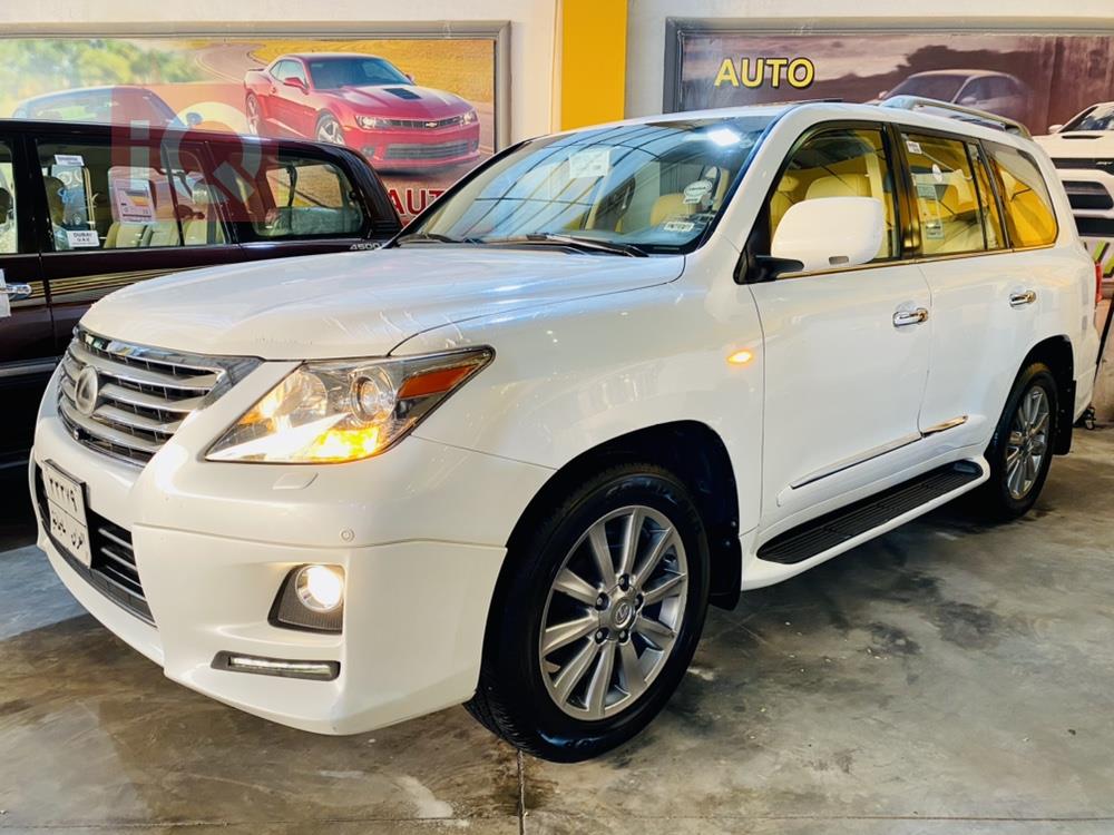 Lexus LX